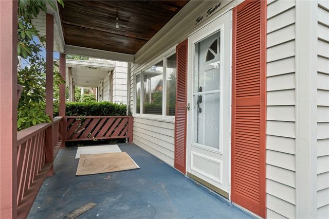 212 S 4th Street, Youngwood, PA 15697
