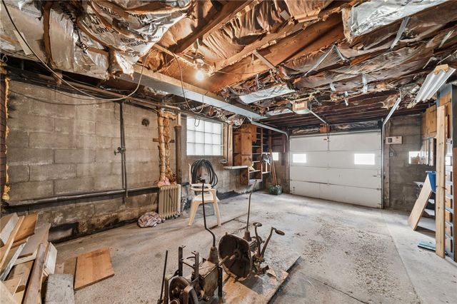 212 S 4th Street, Youngwood, PA 15697
