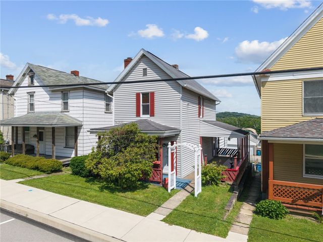 212 S 4th Street, Youngwood, PA 15697