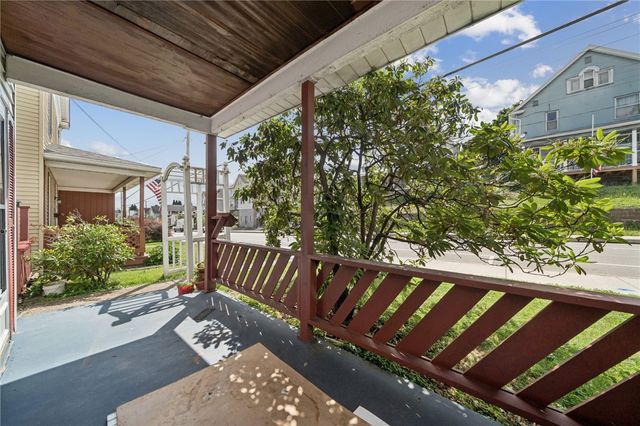 212 S 4th Street, Youngwood, PA 15697