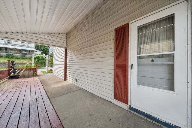 212 S 4th Street, Youngwood, PA 15697