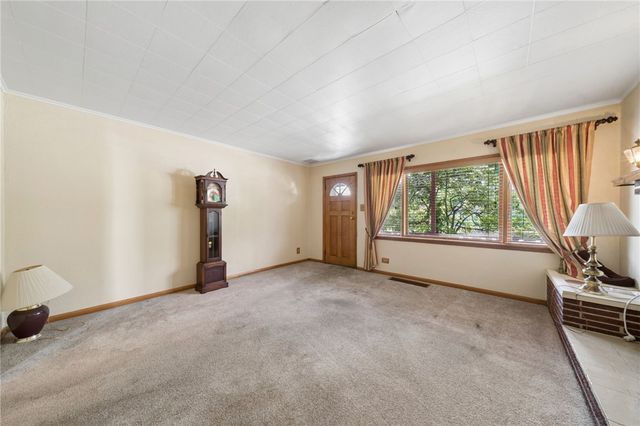 212 S 4th Street, Youngwood, PA 15697
