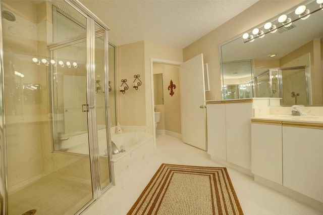 5219 Europa Drive G, Boynton Beach, FL 33437