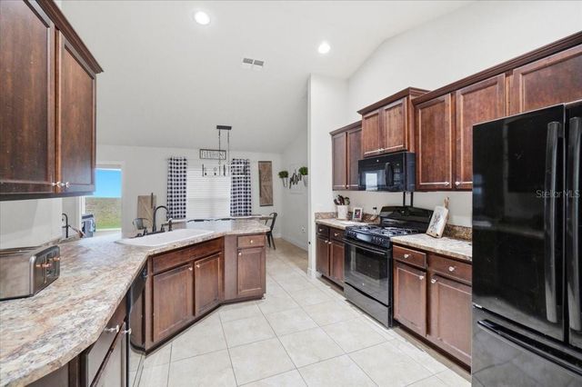 1593 LEMON AVENUE, Winter Haven, FL 33881