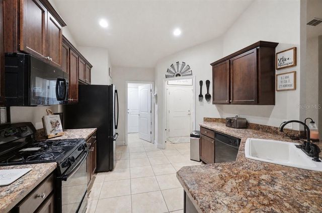 1593 LEMON AVENUE, Winter Haven, FL 33881