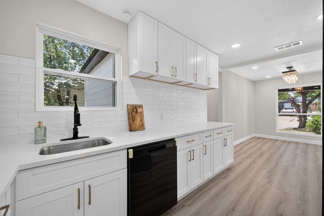 1110 Ryan Avenue, Carrollton, TX 75006