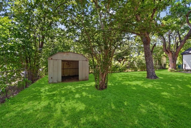 1110 Ryan Avenue, Carrollton, TX 75006