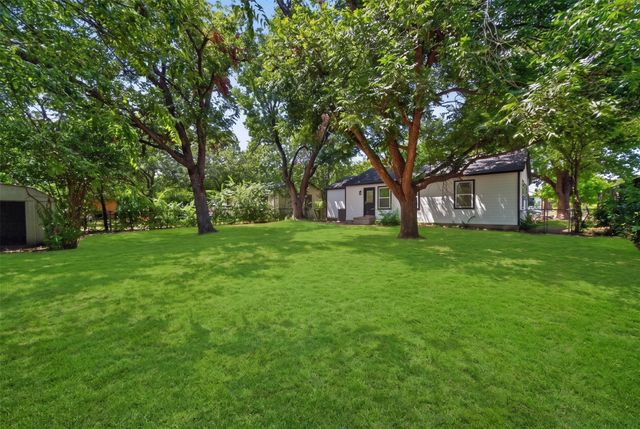 1110 Ryan Avenue, Carrollton, TX 75006