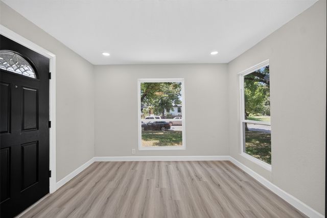 1110 Ryan Avenue, Carrollton, TX 75006