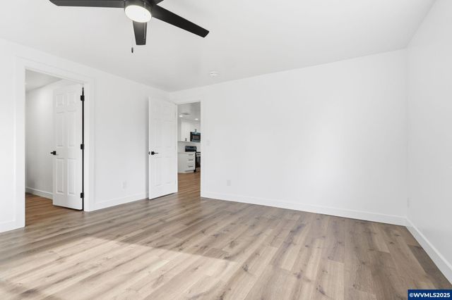 400 Church St, Amity, OR 97101