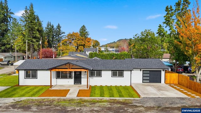 400 Church St, Amity, OR 97101