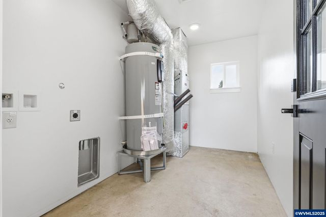 400 Church St, Amity, OR 97101