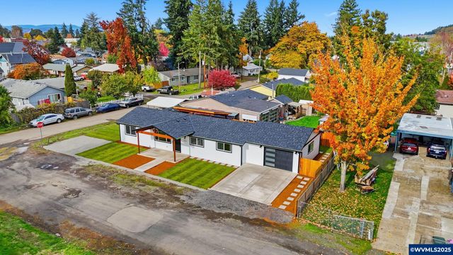 400 Church St, Amity, OR 97101