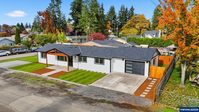 400 Church St, Amity, OR 97101