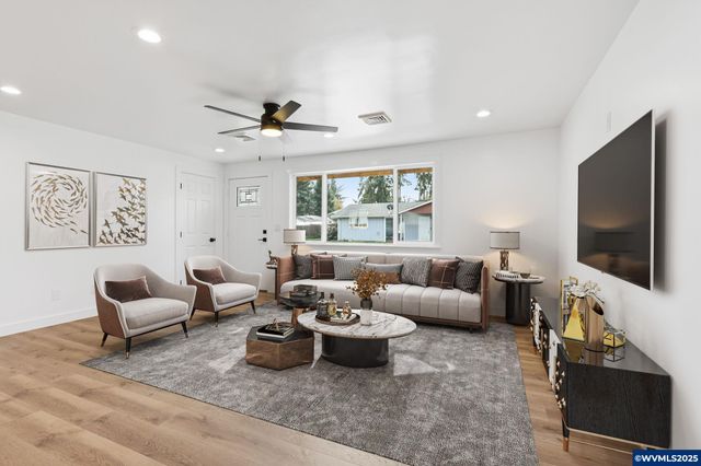 400 Church St, Amity, OR 97101