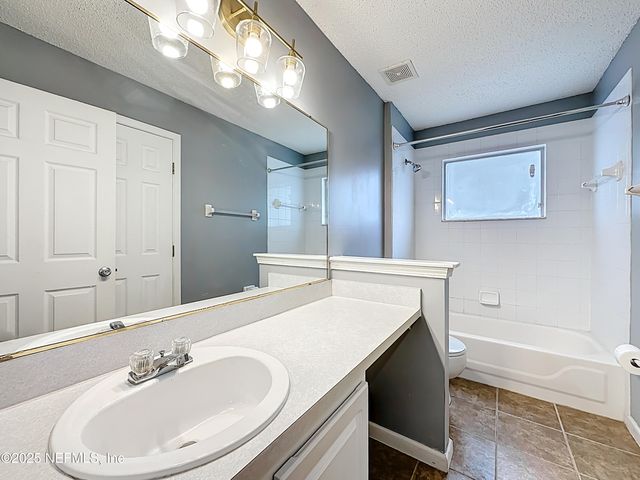 3020 GOLDEN POND Boulevard, Orange Park, FL 32073