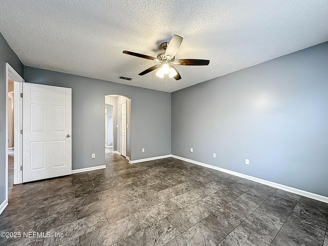 3020 GOLDEN POND Boulevard, Orange Park, FL 32073