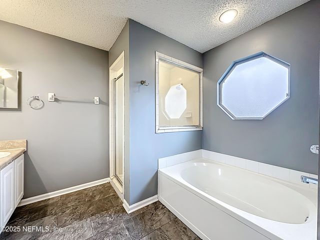 3020 GOLDEN POND Boulevard, Orange Park, FL 32073