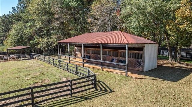 3055A Spring Hill Drive, Monroe, GA 30656