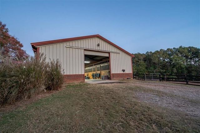 3055A Spring Hill Drive, Monroe, GA 30656