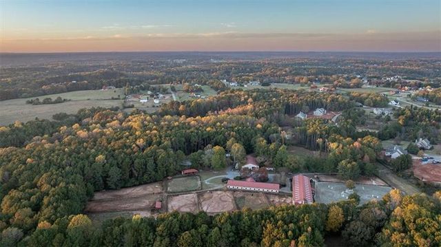 3055A Spring Hill Drive, Monroe, GA 30656