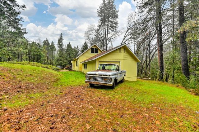 5045 Cedar Dr, Georgetown, CA 95634