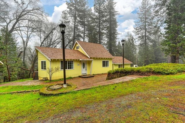 5045 Cedar Dr, Georgetown, CA 95634