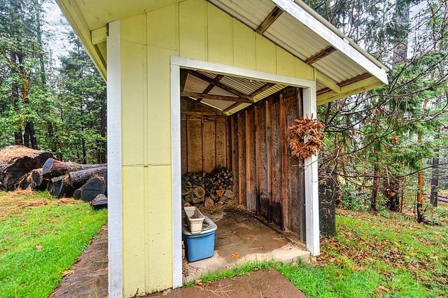 5045 Cedar Dr, Georgetown, CA 95634