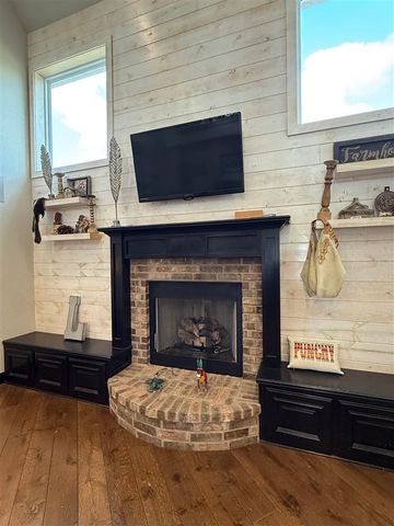 2380 NE 135th St, Lawton, OK 73507