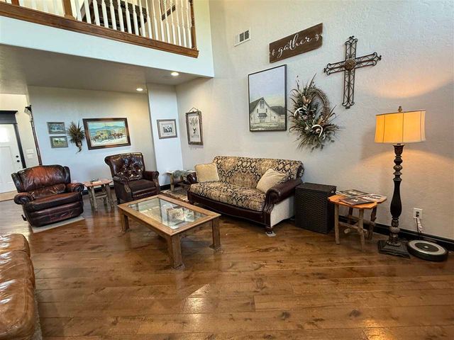 2380 NE 135th St, Lawton, OK 73507