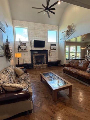 2380 NE 135th St, Lawton, OK 73507