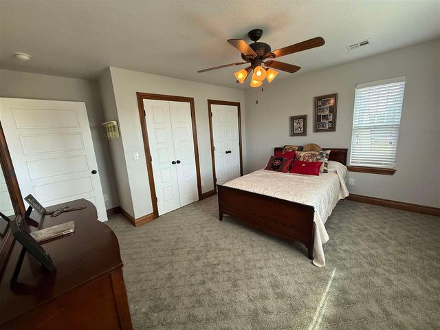 2380 NE 135th St, Lawton, OK 73507