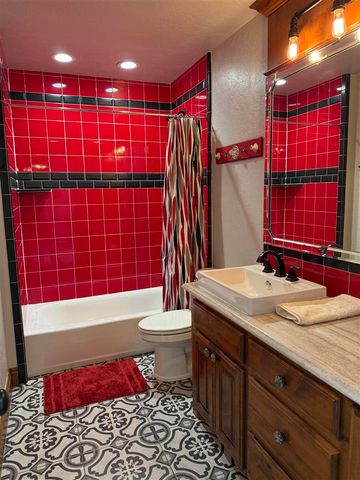 2380 NE 135th St, Lawton, OK 73507