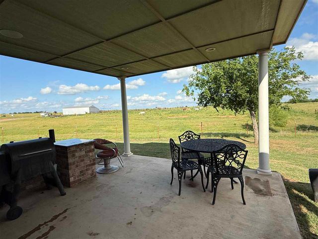 2380 NE 135th St, Lawton, OK 73507