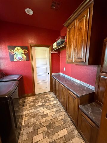 2380 NE 135th St, Lawton, OK 73507