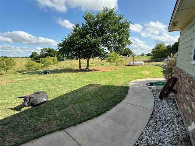 2380 NE 135th St, Lawton, OK 73507