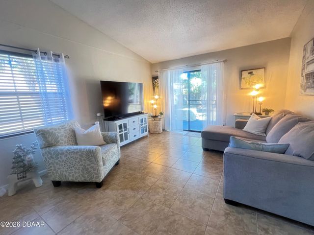 816 Stonybrook Circle, Port Orange, FL 32127