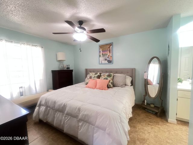 816 Stonybrook Circle, Port Orange, FL 32127