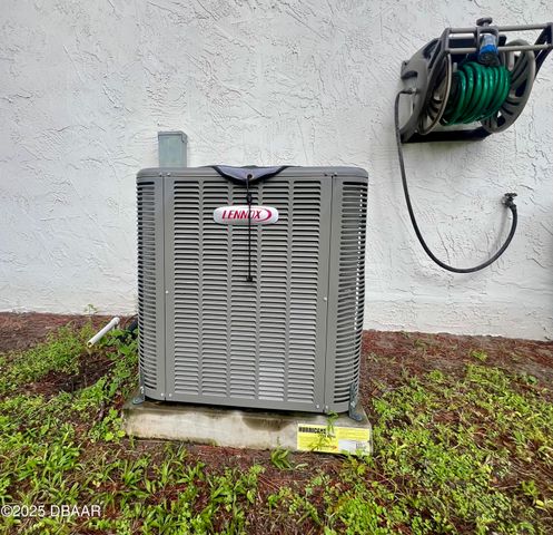 816 Stonybrook Circle, Port Orange, FL 32127