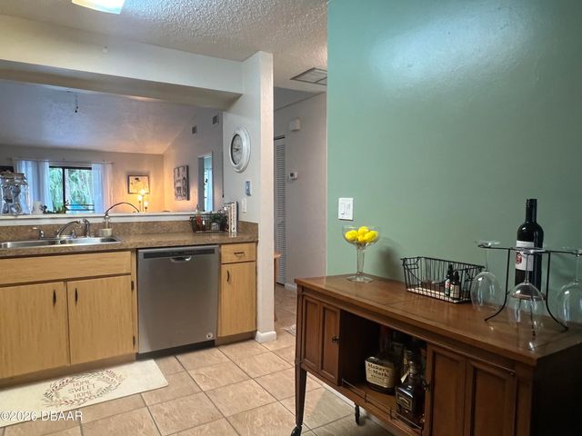 816 Stonybrook Circle, Port Orange, FL 32127