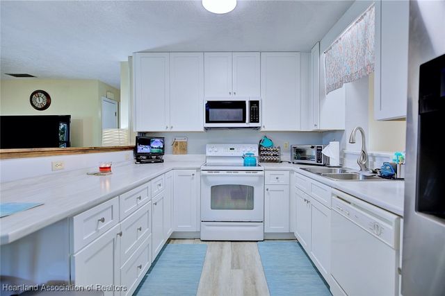 221 Boren Avenue, Lake Placid, FL 33852