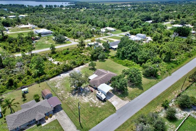 221 Boren Avenue, Lake Placid, FL 33852