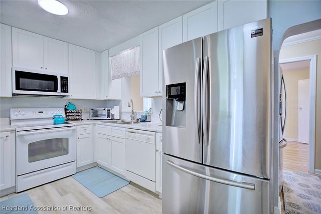 221 Boren Avenue, Lake Placid, FL 33852