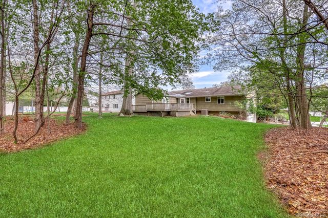 17 Brookline Way, New City, NY 10956