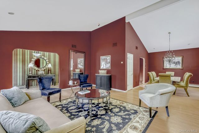 17 Brookline Way, New City, NY 10956
