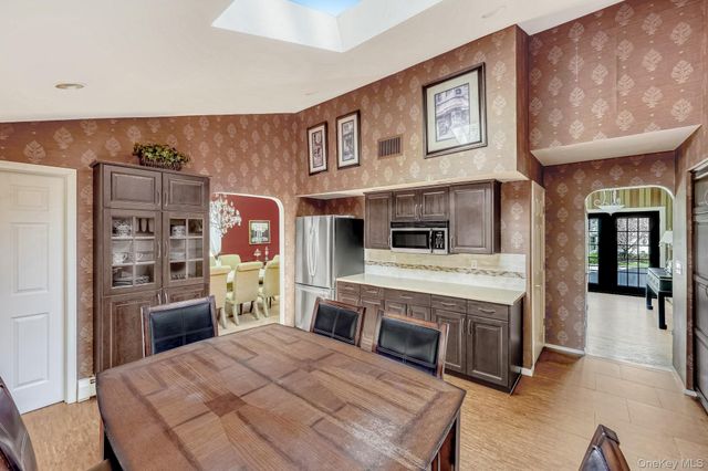 17 Brookline Way, New City, NY 10956