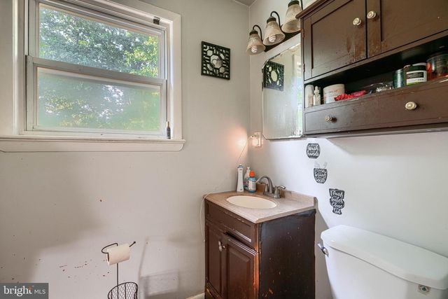 1810 HOLLYDALE RD, Fort Washington, MD 20744