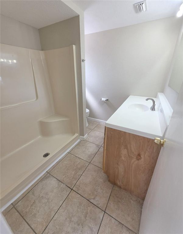 Image 13 of property listing at 5440 RIDDLE ROAD, Holiday, FL 34690