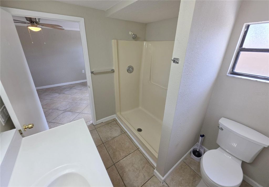 Image 14 of property listing at 5440 RIDDLE ROAD, Holiday, FL 34690