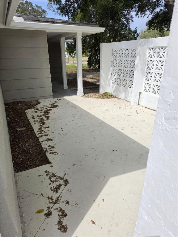 Image 27 of property listing at 5440 RIDDLE ROAD, Holiday, FL 34690